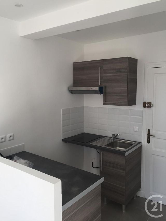 Appartement Studio &agrave; louer - 1 pi&egrave;ce - 15,56 m2 - Gennevilliers - 92 - ILE-DE-FRANCE