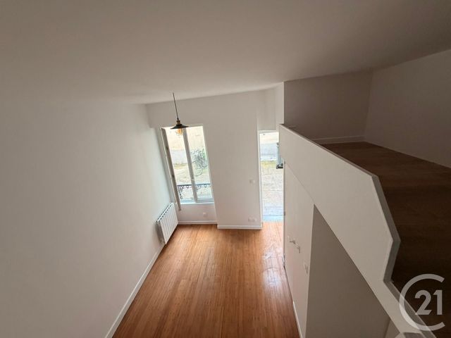 Appartement Studio &agrave; louer - 1 pi&egrave;ce - 13,90 m2 - Paris - 75018 - ILE-DE-FRANCE