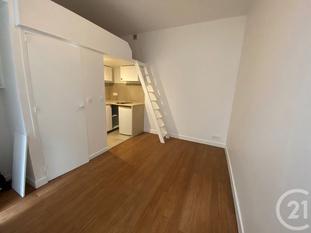 Appartement Studio &agrave; louer - 1 pi&egrave;ce - 13,90 m2 - Paris - 75018 - ILE-DE-FRANCE