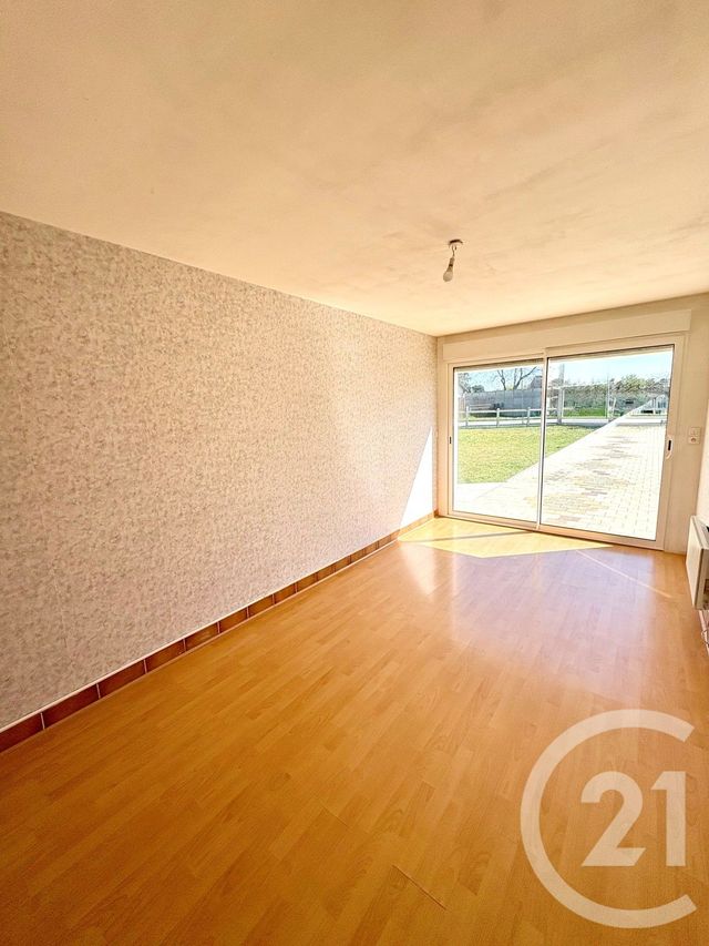 Maison &agrave; louer - 4 pi&egrave;ces - 98 m2 - Neuvy En Sullias - 45 - CENTRE