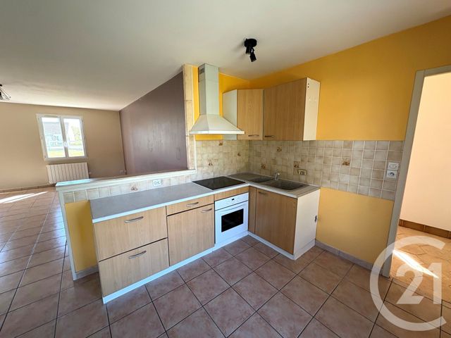 Maison &agrave; louer - 4 pi&egrave;ces - 98 m2 - Neuvy En Sullias - 45 - CENTRE