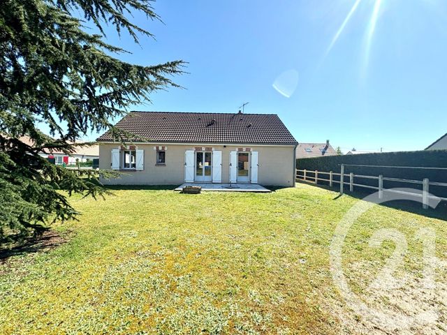 Maison &agrave; louer - 4 pi&egrave;ces - 98 m2 - Neuvy En Sullias - 45 - CENTRE