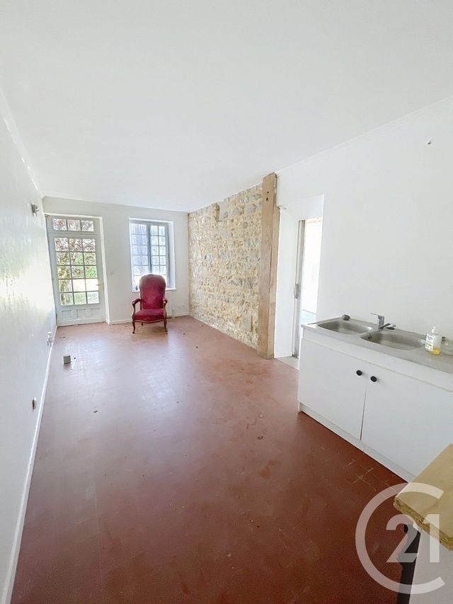 Maison à vendre - 4 pièces - 93,74 m2 - Vitry Aux Loges - 45 - CENTRE