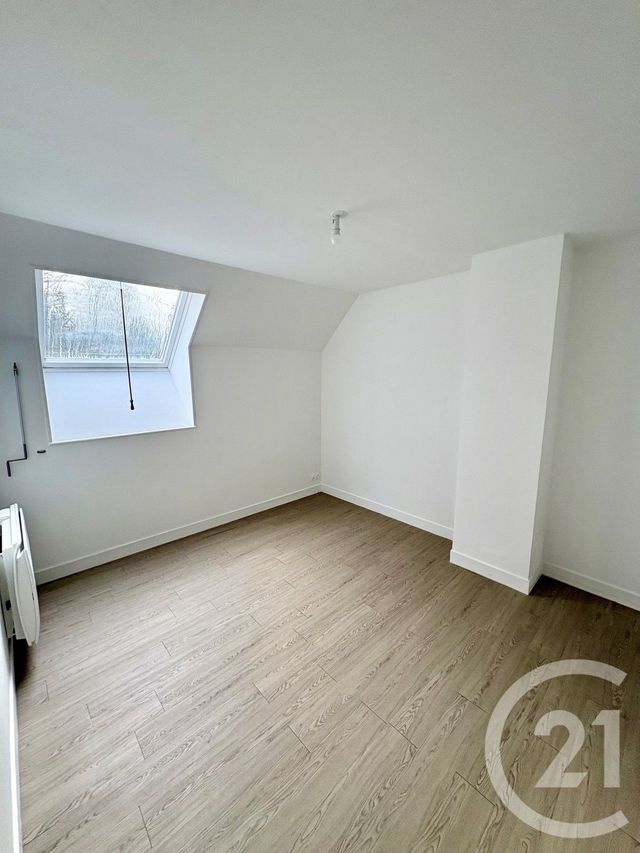 Maison &agrave; louer - 5 pi&egrave;ces - 105 m2 - Chateauneuf Sur Loire - 45 - CENTRE