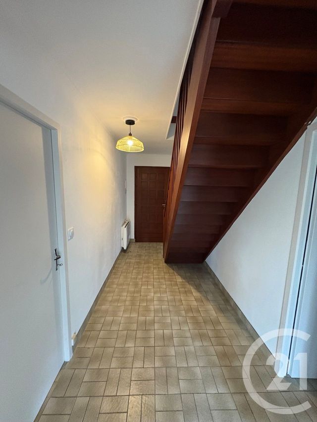 Maison &agrave; louer - 5 pi&egrave;ces - 105 m2 - Chateauneuf Sur Loire - 45 - CENTRE