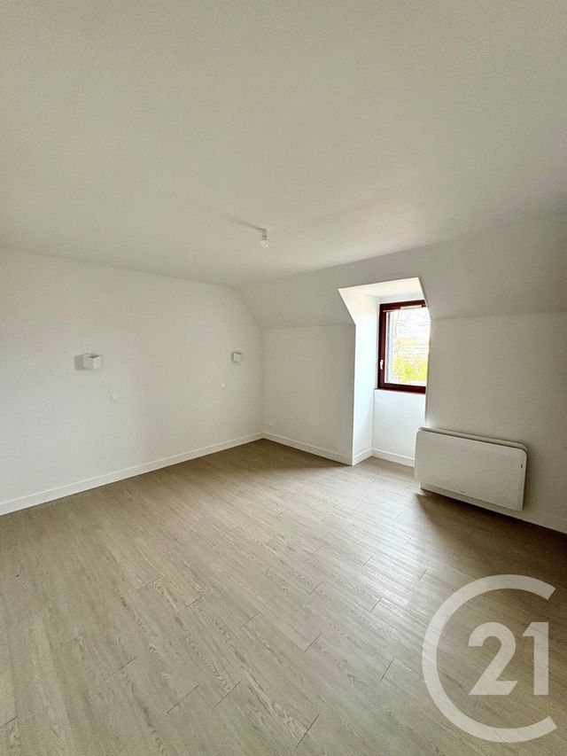 Maison &agrave; louer - 5 pi&egrave;ces - 105 m2 - Chateauneuf Sur Loire - 45 - CENTRE