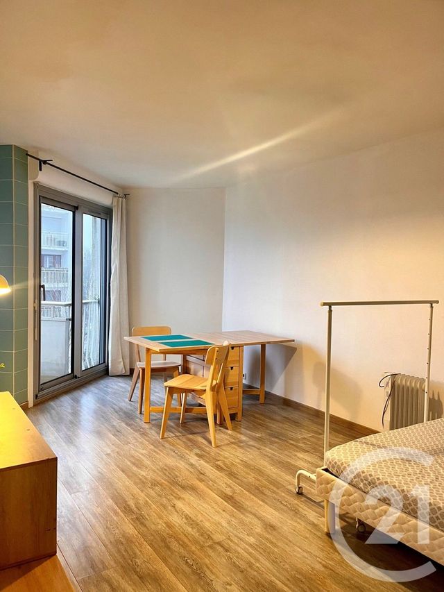 Appartement Studio &agrave; louer - 1 pi&egrave;ce - 28,12 m2 - Orleans - 45 - CENTRE