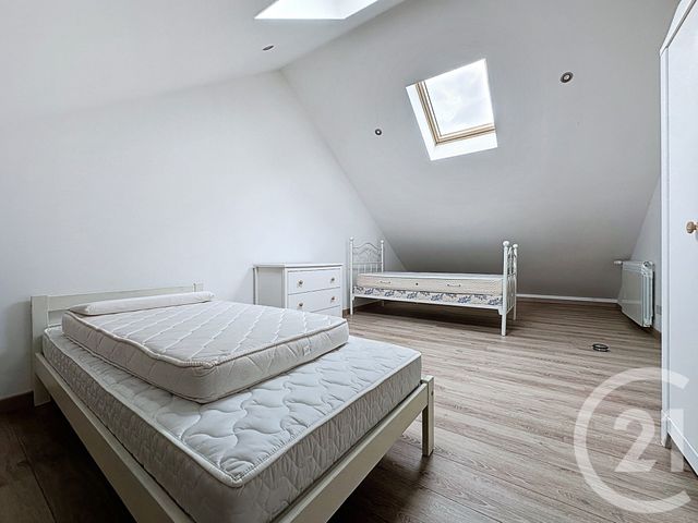 Maison à vendre - 6 pièces - 108 m2 - St Jean De La Ruelle - 45 - CENTRE