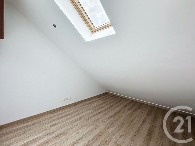 Maison à vendre - 6 pièces - 108 m2 - St Jean De La Ruelle - 45 - CENTRE