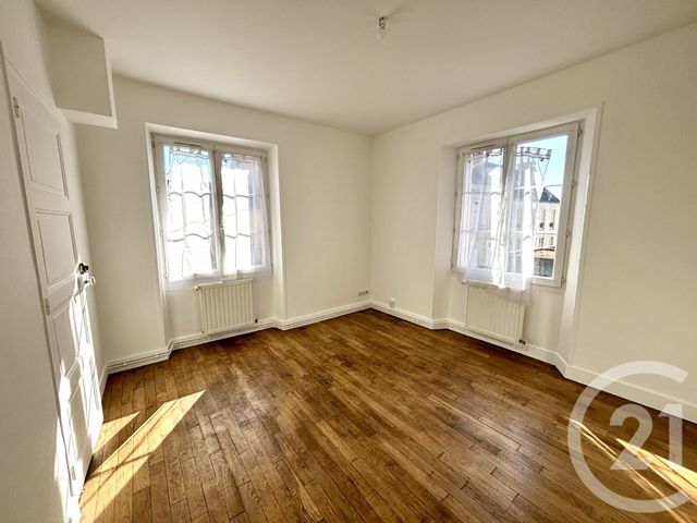 Appartement F1 à louer - 1 pièce - 27 m2 - Chateauneuf Sur Loire - 45 - CENTRE