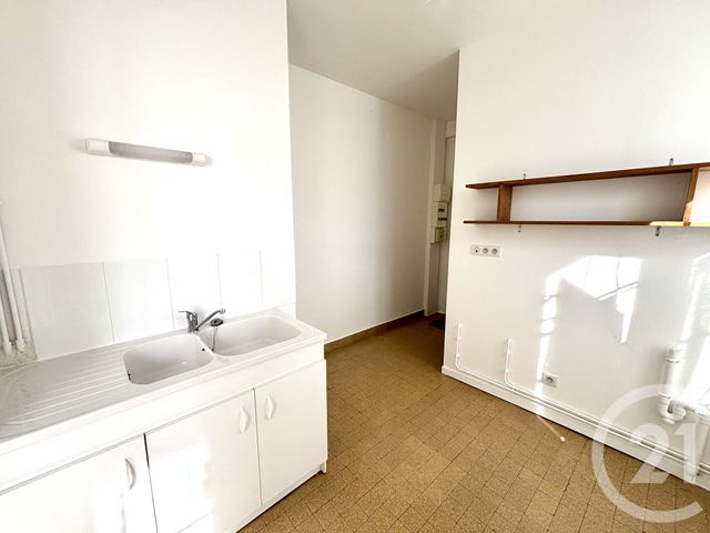 Appartement F1 à louer - 1 pièce - 27 m2 - Chateauneuf Sur Loire - 45 - CENTRE