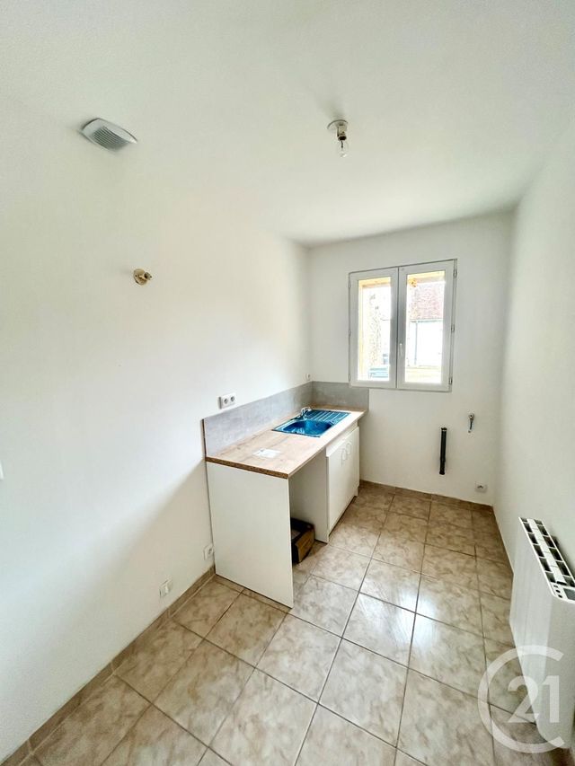 Maison à louer - 3 pièces - 50 m2 - Chateauneuf Sur Loire - 45 - CENTRE