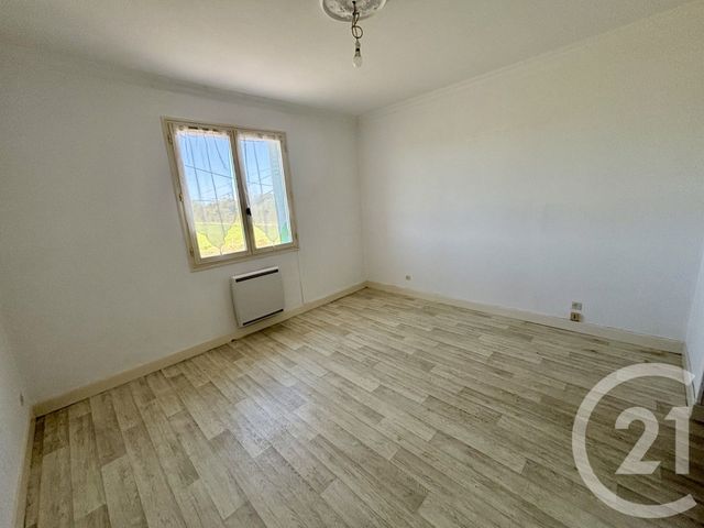 Appartement F4 à louer - 4 pièces - 88,04 m2 - St Benoit Sur Loire - 45 - CENTRE