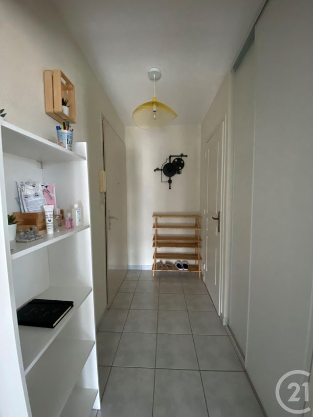 Appartement F2 à louer - 2 pièces - 54,21 m2 - Orleans - 45 - CENTRE