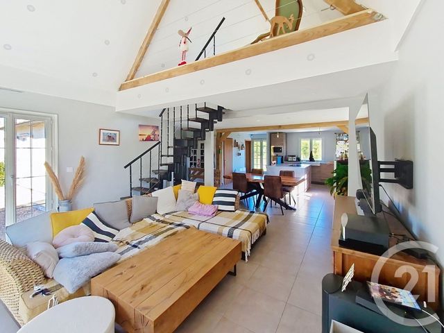 Maison à vendre - 6 pièces - 142 m2 - St Florent - 45 - CENTRE