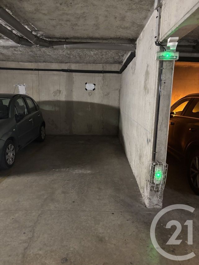 parking - ORLEANS - 45