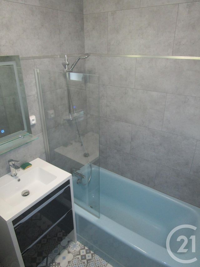 Maison à louer - 4 pièces - 95 m2 - Fay Aux Loges - 45 - CENTRE