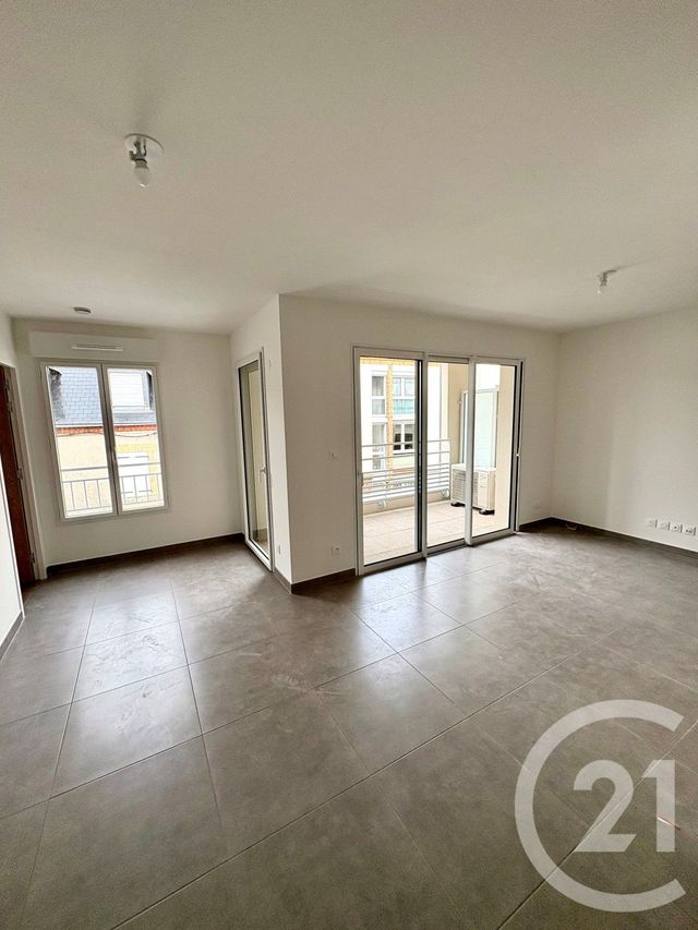 Appartement F2 à louer - 2 pièces - 49,20 m2 - Orleans - 45 - CENTRE