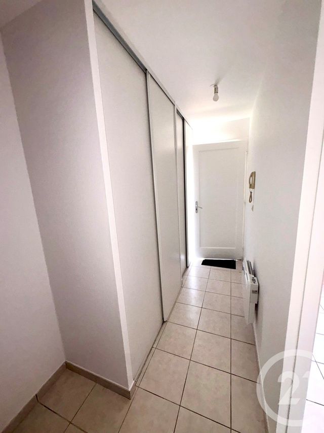 Maison &agrave; louer - 2 pi&egrave;ces - 60 m2 - 45 - CENTRE