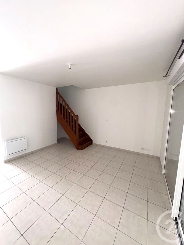Maison &agrave; louer - 2 pi&egrave;ces - 60 m2 - 45 - CENTRE