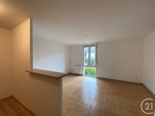 Appartement F3 &agrave; louer - 3 pi&egrave;ces - 47 m2 - Chateauneuf Sur Loire - 45 - CENTRE