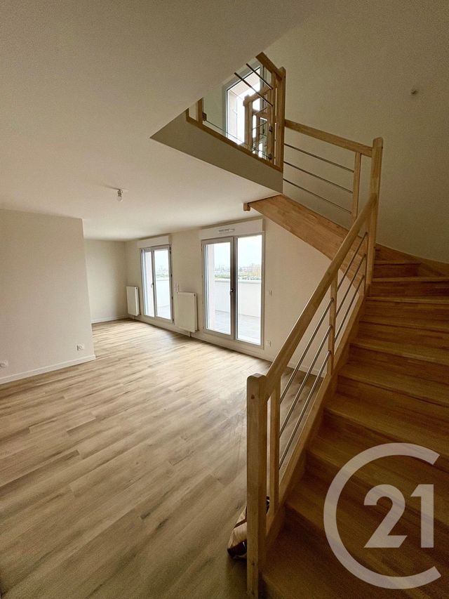 Appartement F3 à louer - 3 pièces - 74,50 m2 - Saran - 45 - CENTRE