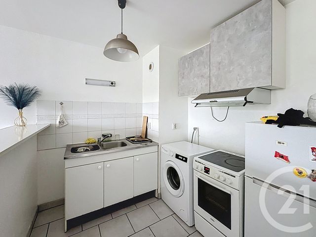 Appartement F1 à vendre - 1 pièce - 31,50 m2 - St Jean De La Ruelle - 45 - CENTRE