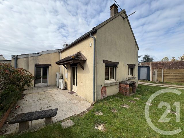 Maison &agrave; louer - 3 pi&egrave;ces - 125 m2 - Chateauneuf Sur Loire - 45 - CENTRE