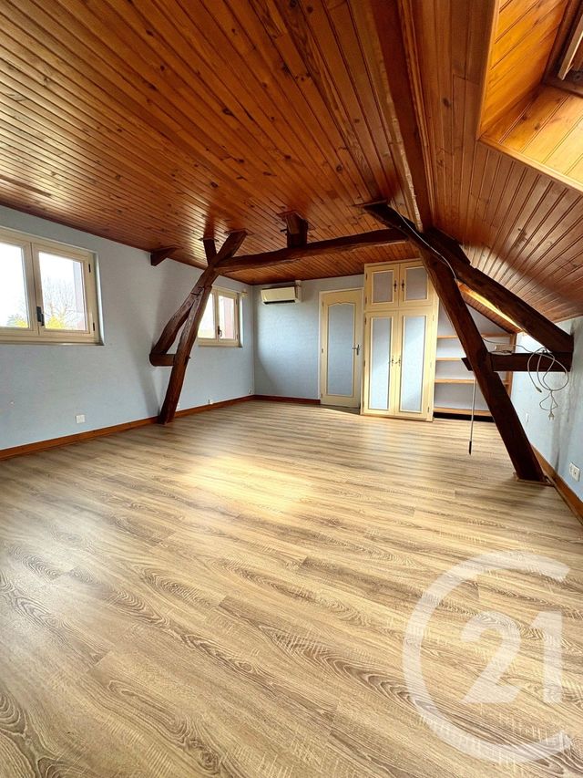 Maison &agrave; louer - 3 pi&egrave;ces - 125 m2 - Chateauneuf Sur Loire - 45 - CENTRE