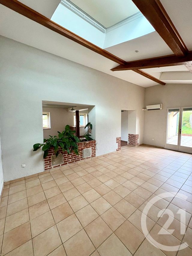 Maison &agrave; louer - 3 pi&egrave;ces - 125 m2 - Chateauneuf Sur Loire - 45 - CENTRE