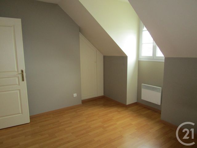 Maison &agrave; louer - 3 pi&egrave;ces - 70 m2 - Chateauneuf Sur Loire - 45 - CENTRE