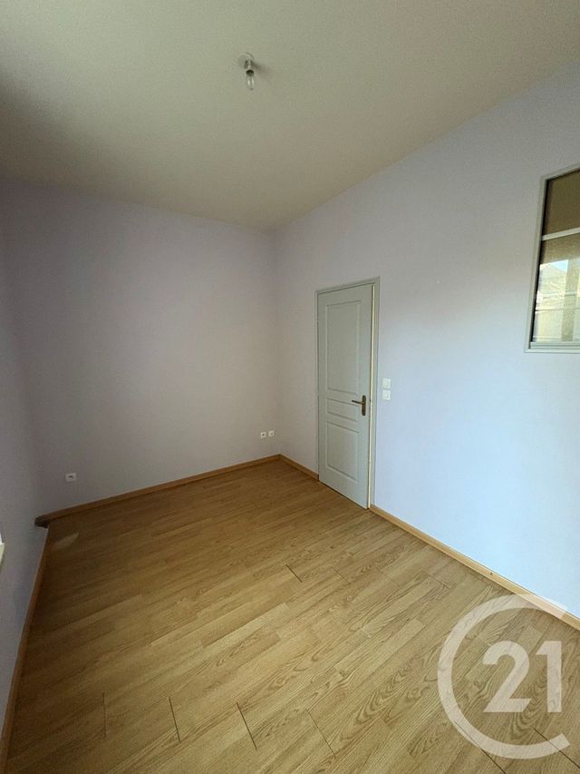 Appartement F2 &agrave; louer - 2 pi&egrave;ces - 31 m2 - Chateauneuf Sur Loire - 45 - CENTRE