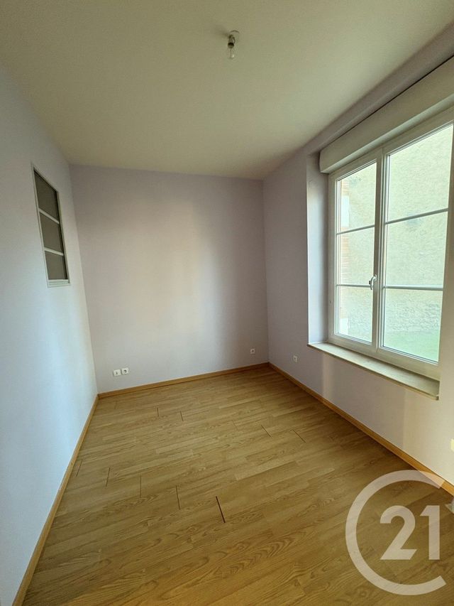 Appartement F2 &agrave; louer - 2 pi&egrave;ces - 31 m2 - Chateauneuf Sur Loire - 45 - CENTRE