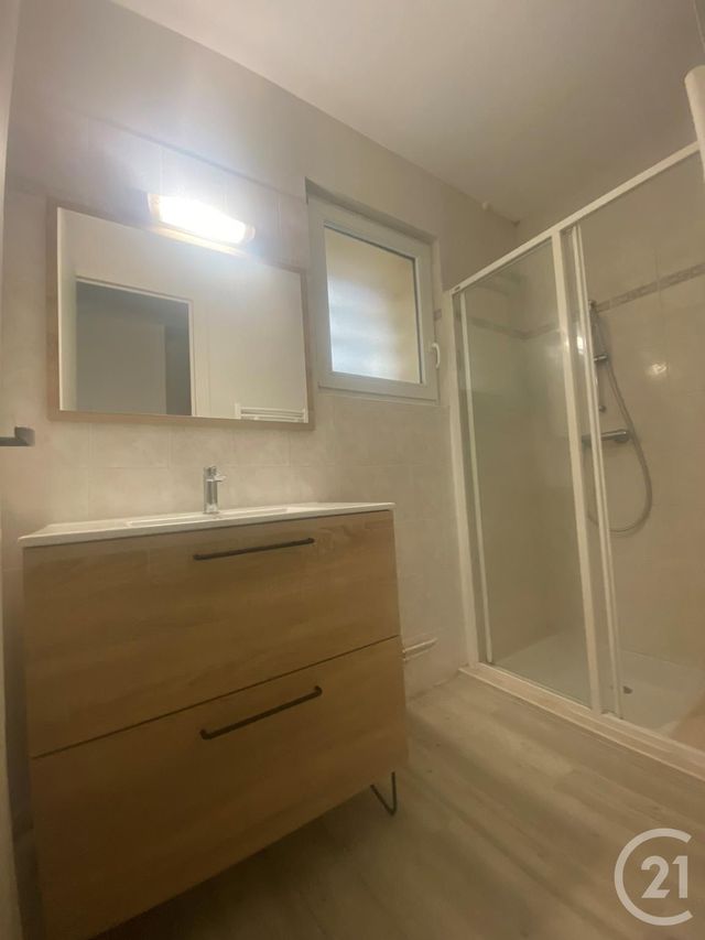 Appartement F2 &agrave; louer - 2 pi&egrave;ces - 43 m2 - Jargeau - 45 - CENTRE