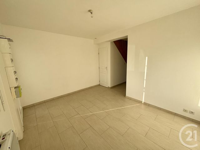Appartement F2 &agrave; louer - 2 pi&egrave;ces - 39 m2 - Jargeau - 45 - CENTRE