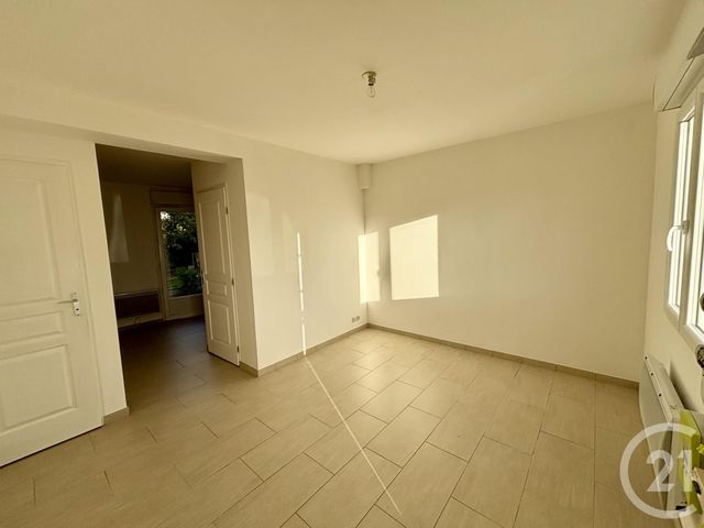 Appartement F2 &agrave; louer - 2 pi&egrave;ces - 39 m2 - Jargeau - 45 - CENTRE