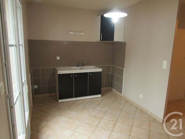 Maison &agrave; louer - 3 pi&egrave;ces - 66,51 m2 - Chateauneuf Sur Loire - 45 - CENTRE