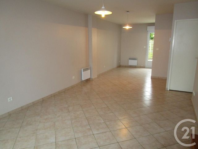 Maison &agrave; louer - 3 pi&egrave;ces - 66,51 m2 - Chateauneuf Sur Loire - 45 - CENTRE