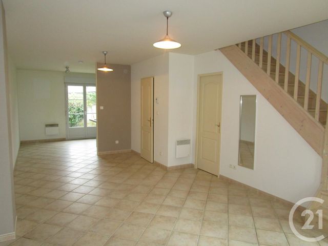Maison &agrave; louer - 3 pi&egrave;ces - 68,67 m2 - Chateauneuf Sur Loire - 45 - CENTRE