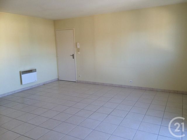 Appartement F2 &agrave; louer - 2 pi&egrave;ces - 44 m2 - Chateauneuf Sur Loire - 45 - CENTRE