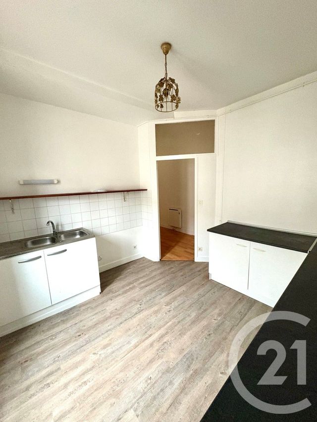 Appartement F2 &agrave; louer - 2 pi&egrave;ces - 66 m2 - Chateauneuf Sur Loire - 45 - CENTRE