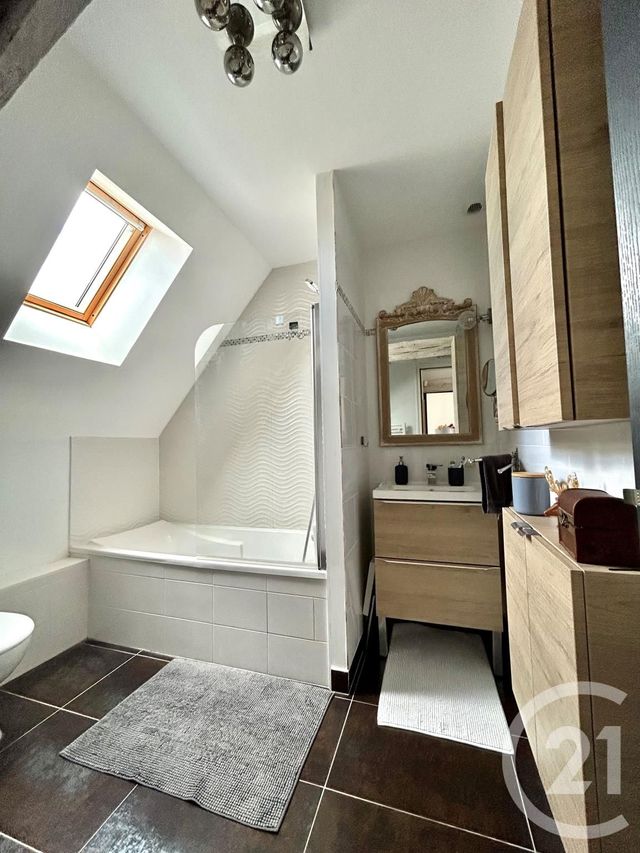 Maison &agrave; louer - 4 pi&egrave;ces - 80,60 m2 - Chateauneuf Sur Loire - 45 - CENTRE