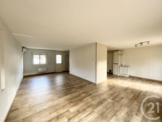 Maison &agrave; louer - 4 pi&egrave;ces - 101 m2 - St Pere Sur Loire - 45 - CENTRE