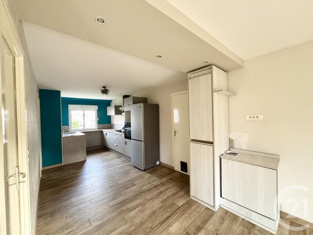 Maison &agrave; louer - 4 pi&egrave;ces - 101 m2 - St Pere Sur Loire - 45 - CENTRE