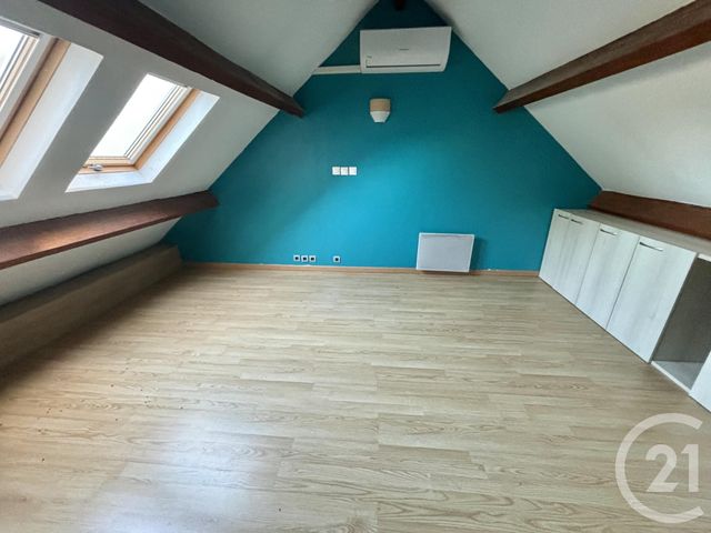 Maison &agrave; louer - 4 pi&egrave;ces - 101 m2 - St Pere Sur Loire - 45 - CENTRE