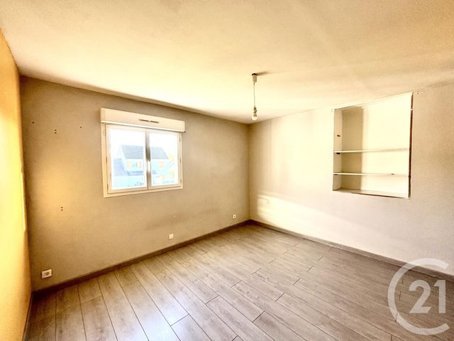 Maison &agrave; louer - 4 pi&egrave;ces - 101 m2 - St Pere Sur Loire - 45 - CENTRE