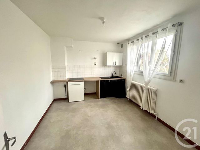 Maison &agrave; louer - 3 pi&egrave;ces - 80,10 m2 - Chateauneuf Sur Loire - 45 - CENTRE
