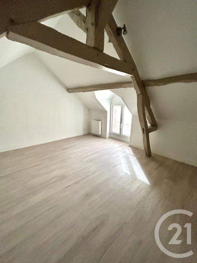 Maison &agrave; louer - 5 pi&egrave;ces - 92,33 m2 - St Martin D Abbat - 45 - CENTRE