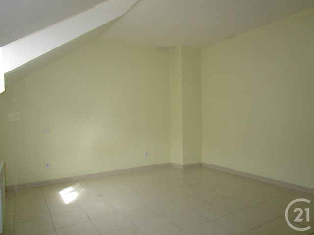 Maison &agrave; louer - 3 pi&egrave;ces - 63 m2 - Chateauneuf Sur Loire - 45 - CENTRE