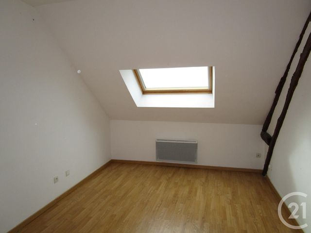 Maison &agrave; louer - 3 pi&egrave;ces - 78 m2 - Tigy - 45 - CENTRE